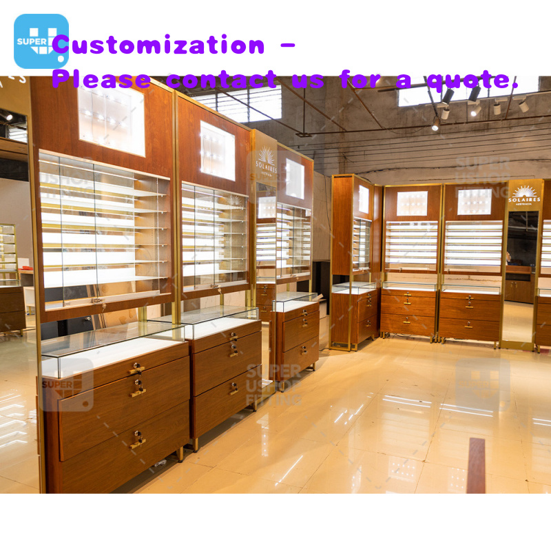 Interior Design Retail - Design personalizzato per negozi di occhiali,