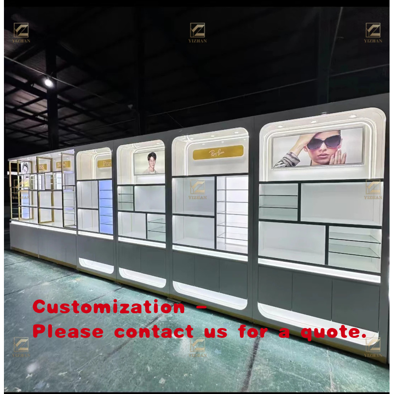 Interior Design Retail - Vetrina su Misura per Ottica, Espositore